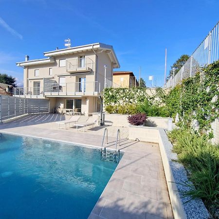 Villa Claudia With Private Pool Colico Esterno foto