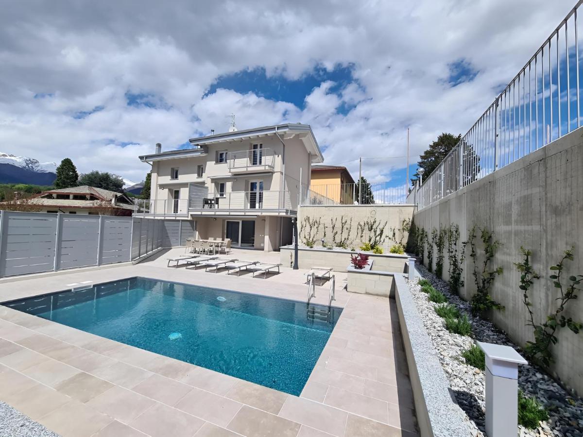 Villa Claudia With Private Pool Colico Esterno foto