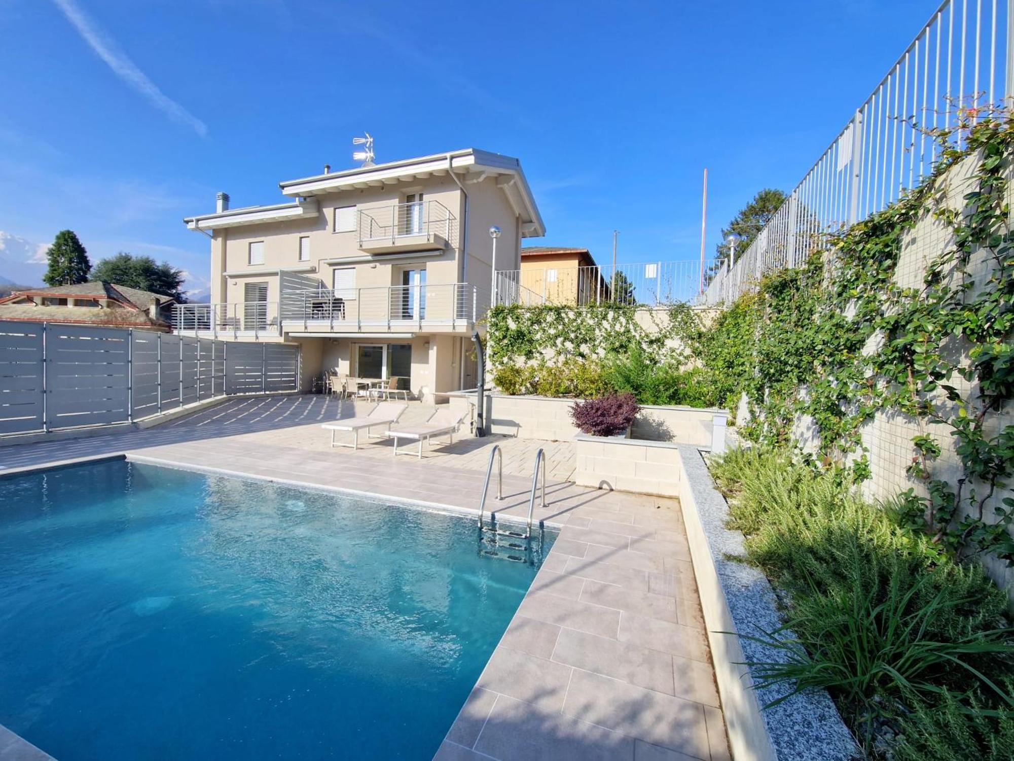 Villa Claudia With Private Pool Colico Esterno foto