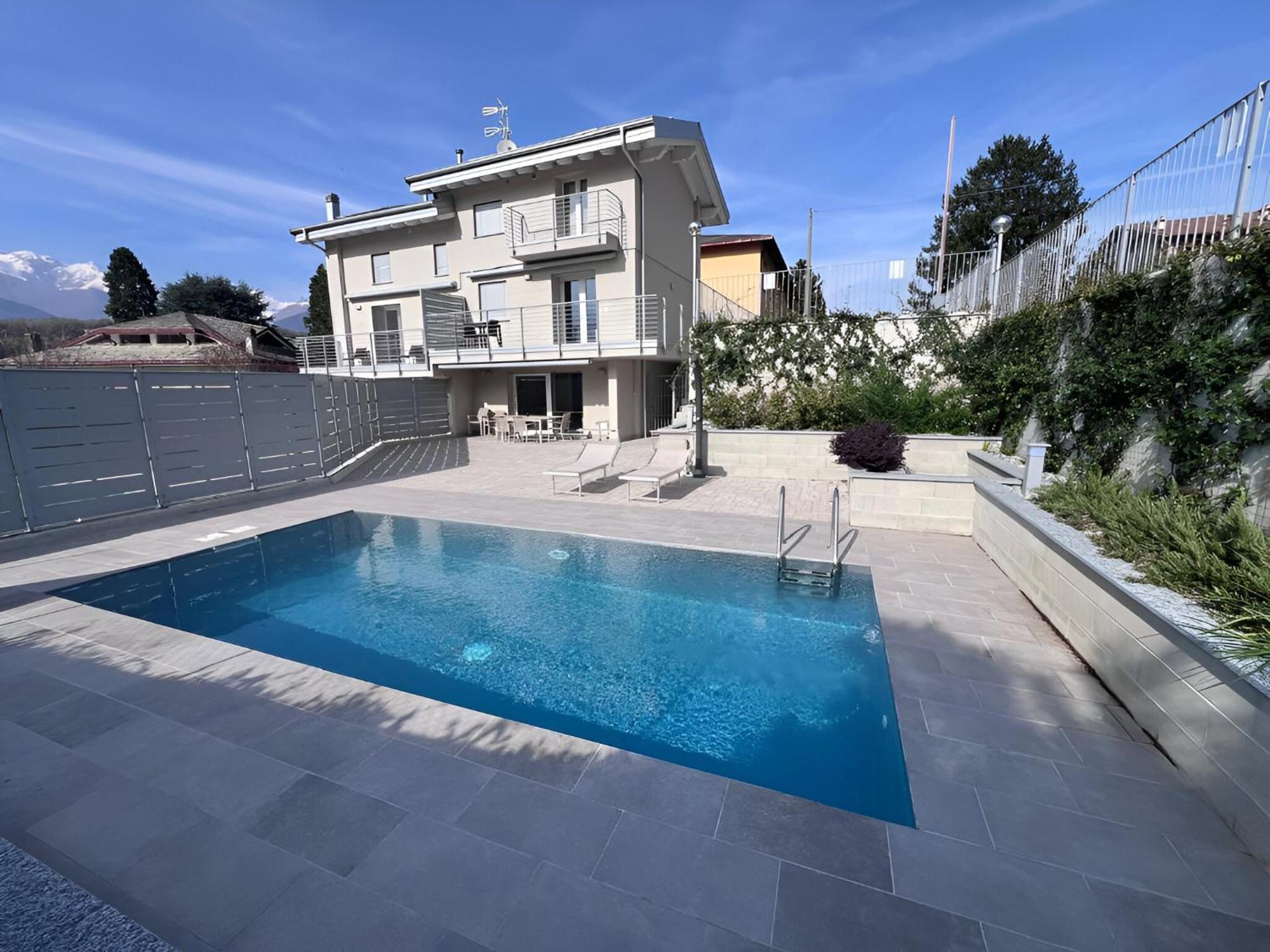 Villa Claudia With Private Pool Colico Esterno foto